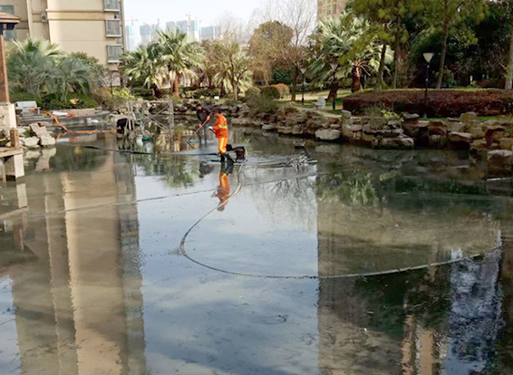 佳木斯景观池淤泥清理